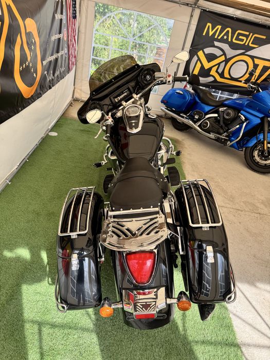 Suzuki Boulevard C109T