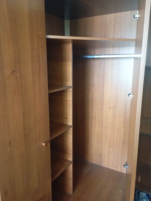 Продам шкаф в хорошем состоянии