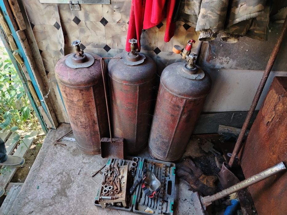 Продам кисларлдный и пропановый балон