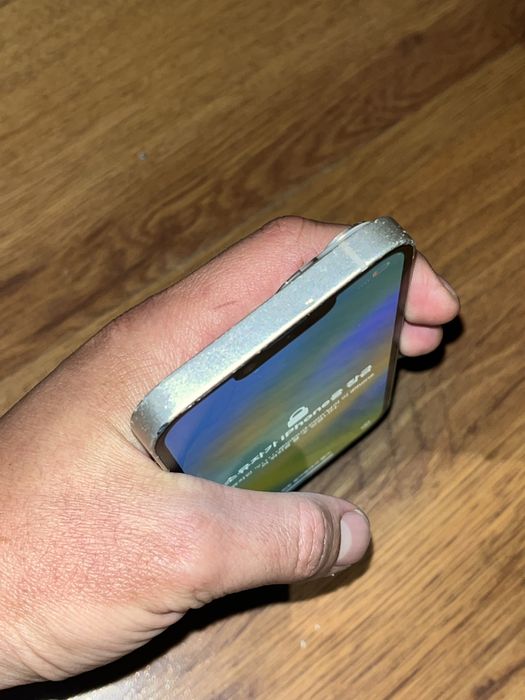 Заблокированный iphone 14