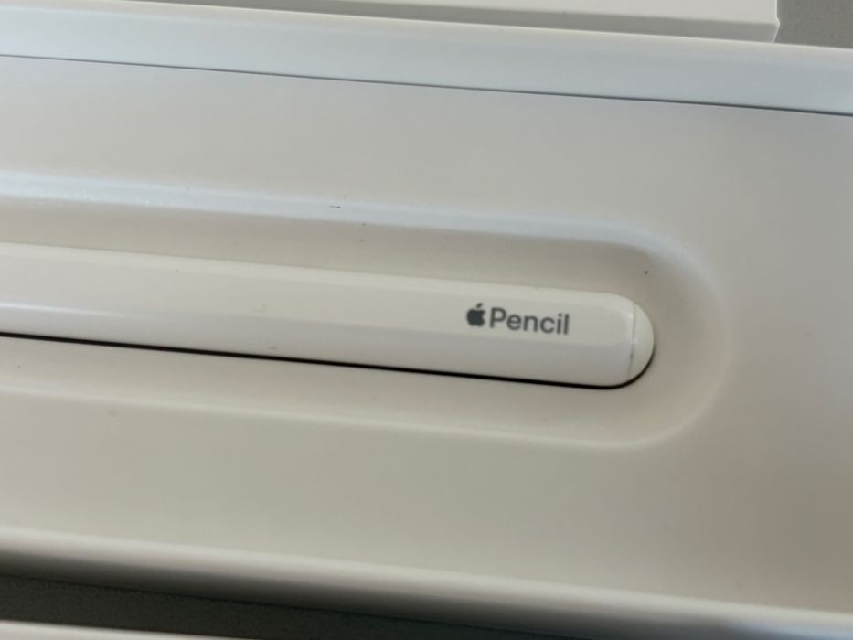Apple Pencil 2 produs original nu copie, in cutie proprie