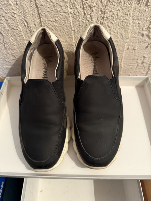 Продам детскую обувь 34-35 р-р