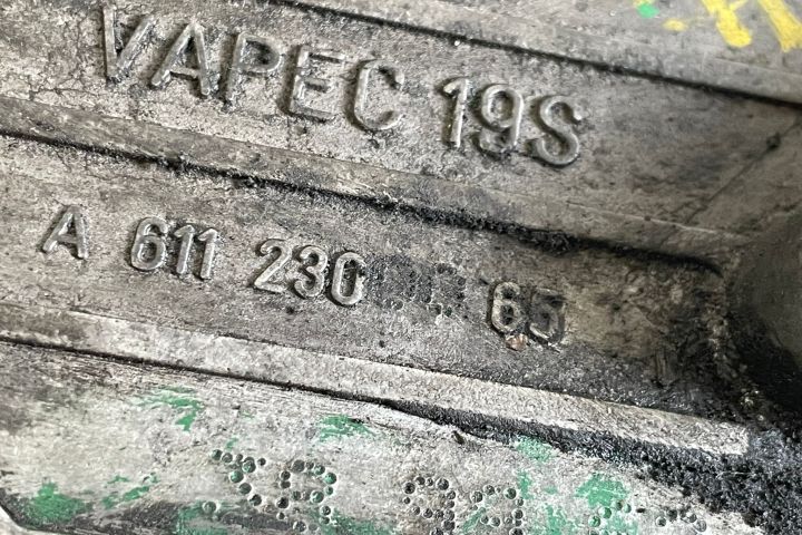 Pompa vacuum A6112300065 A6112300065 Mercedes-Benz C-Class W203/S203/