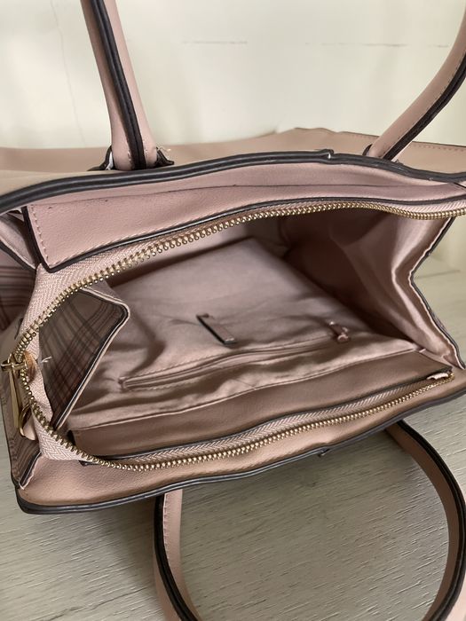 Чанти Bershka & Mohito