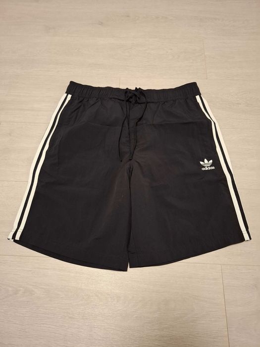 adidas pantaloni sport M