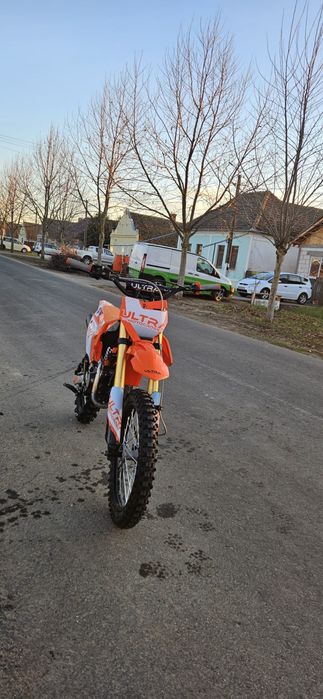 Vând cross Ultra 125cc