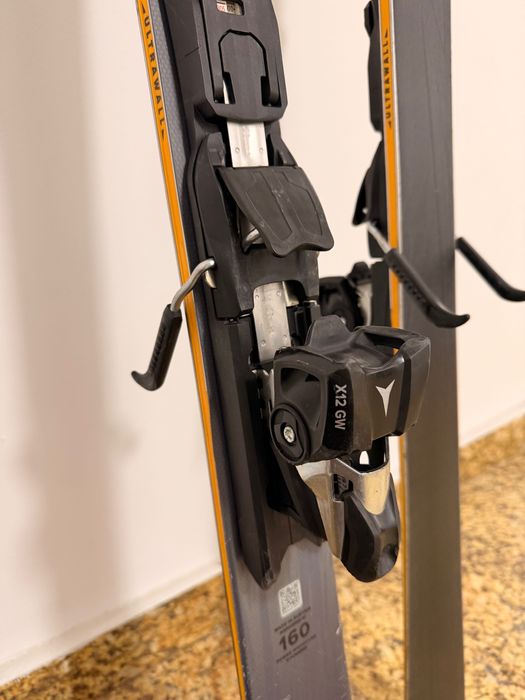 Schiuri Atomic Redster Q9 Revoshock S 160 cm + Legaturi X12 GW