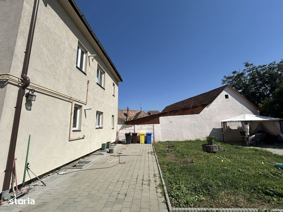 Casa individuala de vanzare in cartierul Lazaret