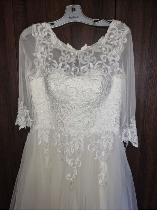 Vând rochie de mireasă urgent!!!
