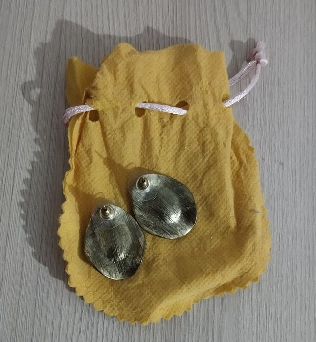 Продам новые сережки