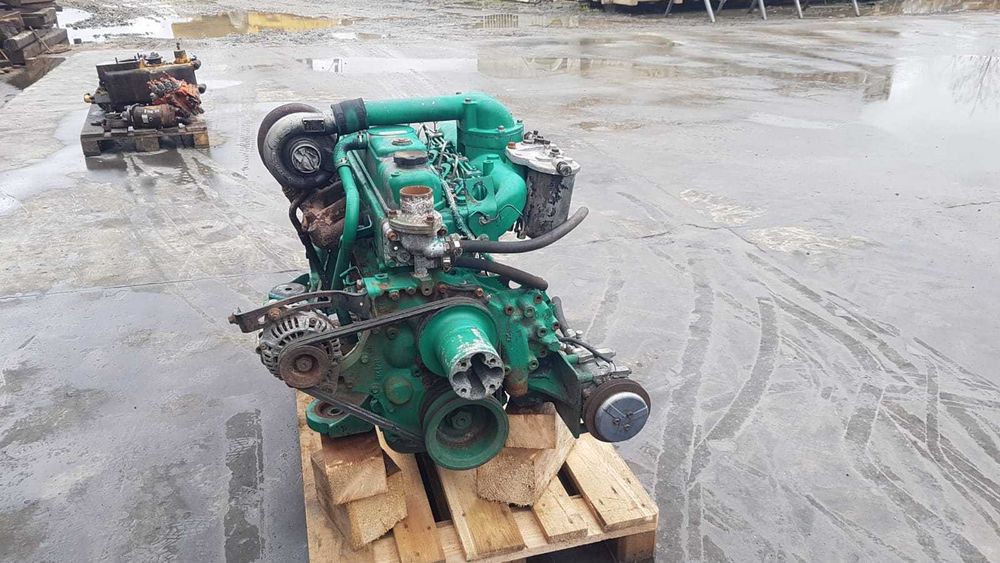 Motor Mitsubishi SD34-TUA , L03 9D3A excavator Kobelco SK200 , 210
