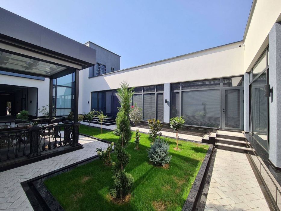 Продаётся дом Центр Луначарского на 5 сотках