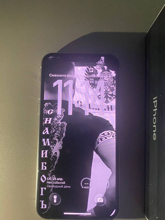 Продам айфон 11 про