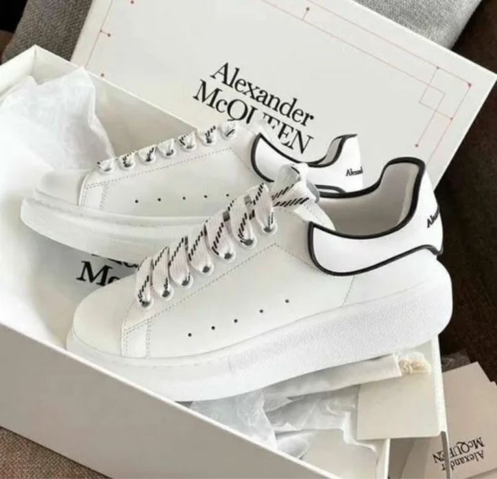Alexander McQueen - Cu factura!