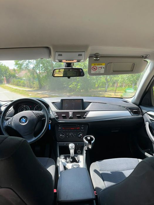 Bmw x1  ,18 i s dive manual