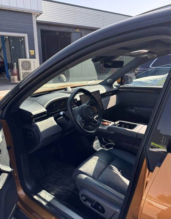 Zeekr 7X двухмоторный