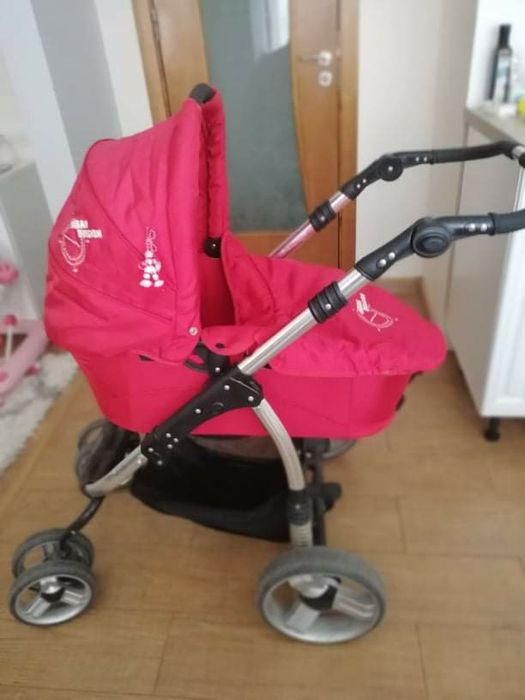 Бебешка количка и корито
