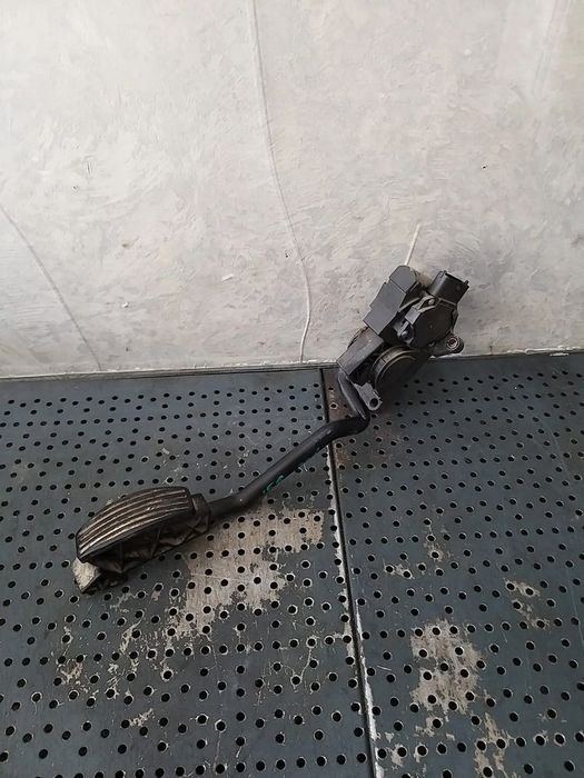 Pedala acceleratie 1.9 jtd alfa romeo 156 932 0280752231 46803400