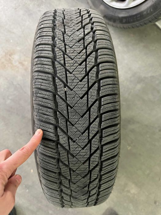 4 броя Зимни гуми APlus A701 с джанти 175/65 R14 82T M+S