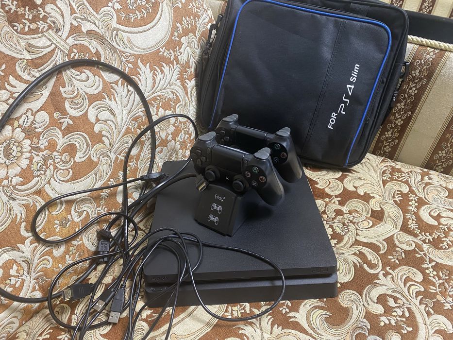 Продам плейстейшен 4