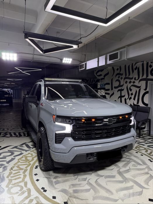 Chevrolet Silverado 2024 pikap
