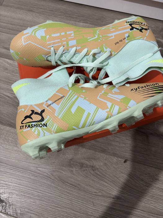 Vand ghete de fotbal XY fashion