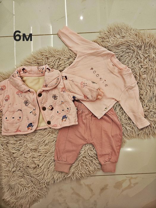 Бебешки комплекти, бодита и връхни дрехи