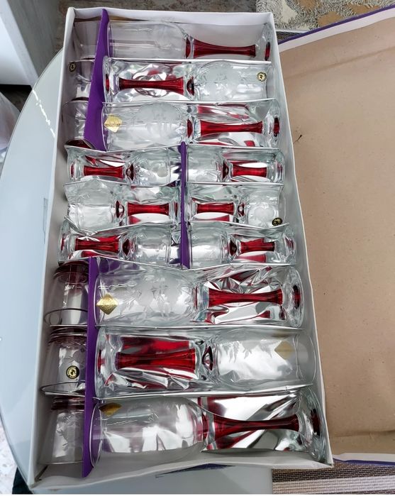 Набор из 18 предметов