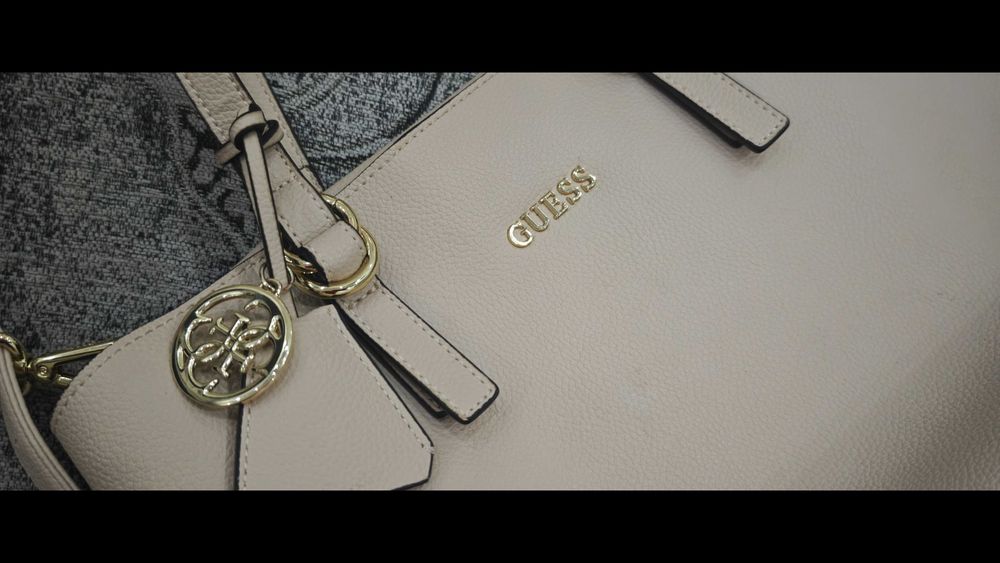Оригинална "GUESS"