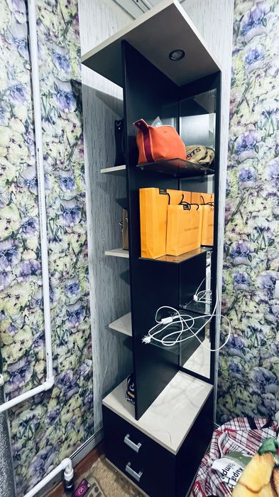 Продам шкаф прихожий