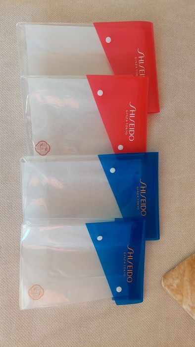 Shiseido Ginza Tokyo нови чантички/козметични несесери