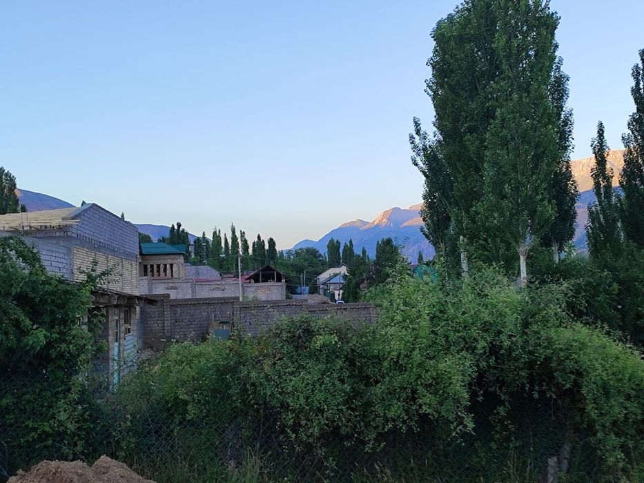 Sijjak qishlogida Dacha uchun yer suv boyida 8sotiq