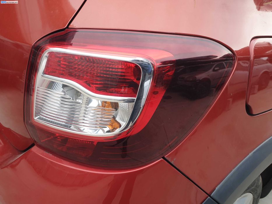 Tripla Lampa Stop Dreapta de pe Caroserie Dacia Sandero 2 2012 - 2016 [Q0135]