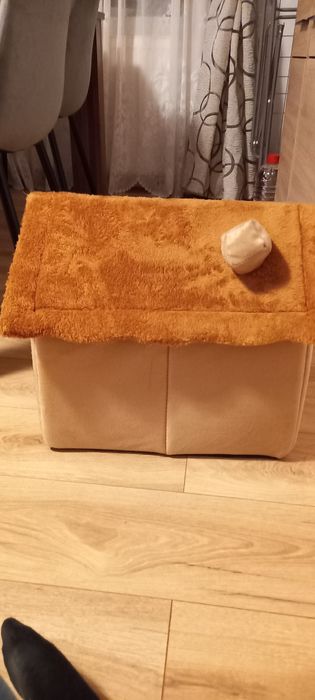 Căsuță pliabilă pentru pisică/ câine de talie mică NOUĂ