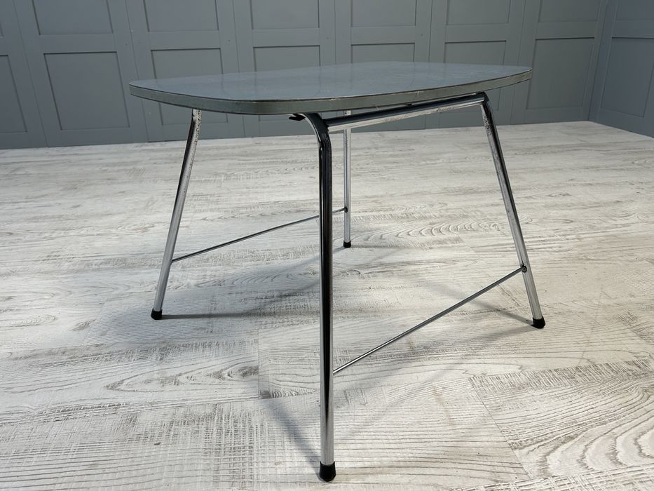 Винтидж помощна масичка Г300