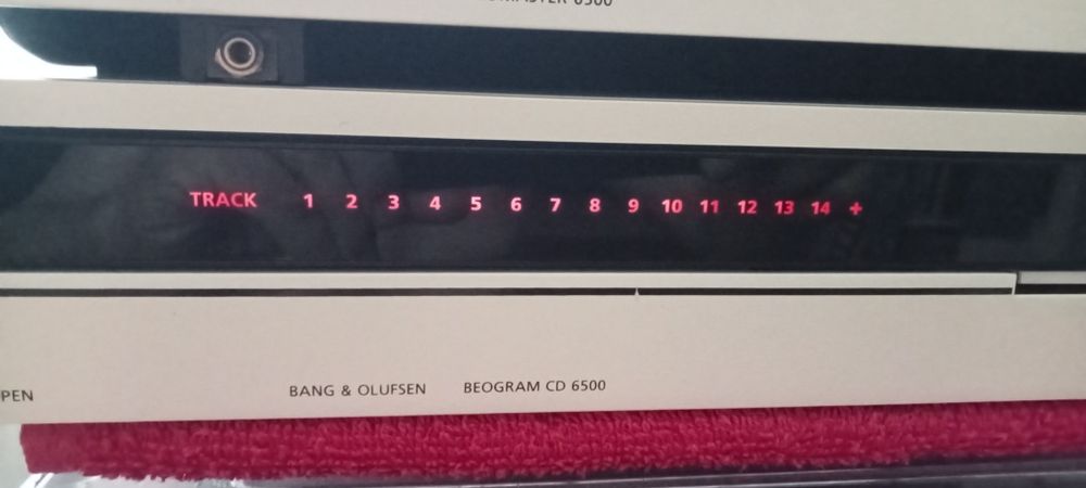 Amplituner, cd-player Bang&olufsen