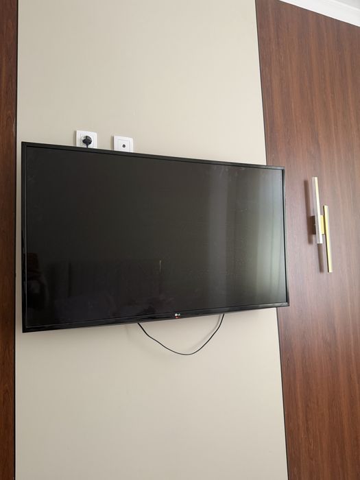 LG телевизор 70:110