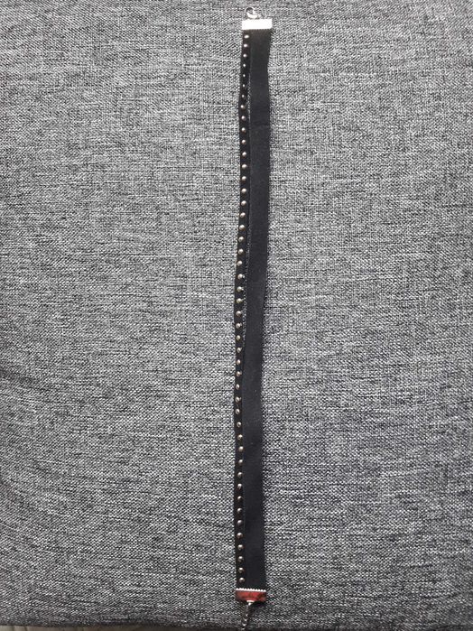 Дантелен чокър със сърце и велурен чокър с мъниста