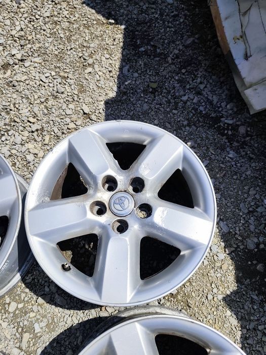 Алуминиеви джанти за Toyota Rav 4 16x7J 2004г
