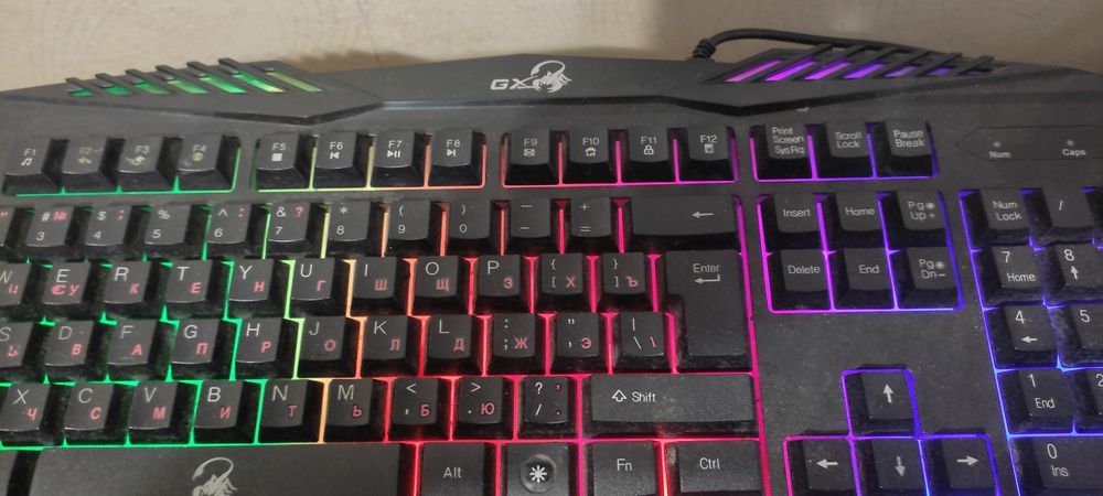 Продам игровую клавиатуру.