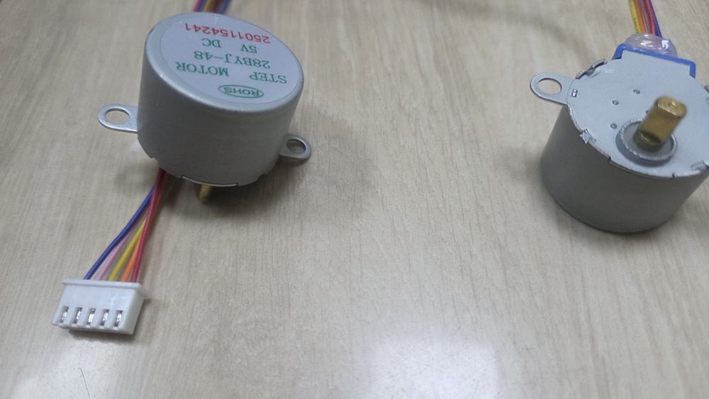 Motor Pas Cu Pas 5V DC 28BYJ-48