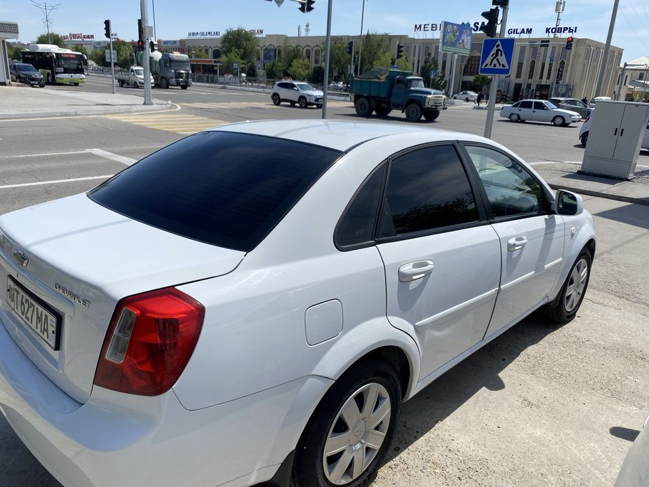 Жентра сотилади холати яхши. Мошина узимники.