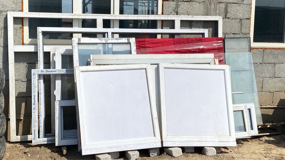 Продам пластиковых окно перегородки срочноо