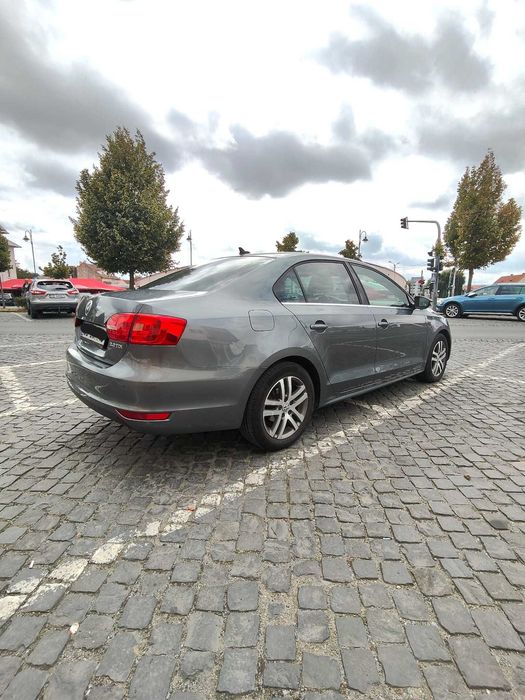 VOLKSWAGEN Jetta 2014 — imagine 3