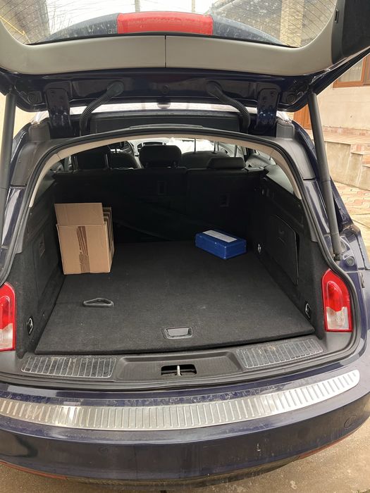 Se dezmembreaza sau vinde Opel Insignia 2010/2.0 Diesel automat