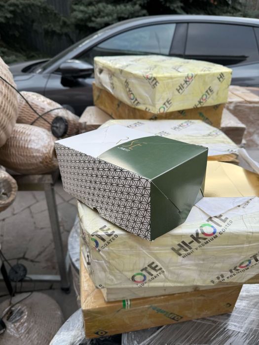 Коробочки для боксов либо пирожных