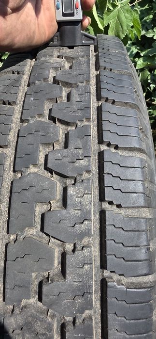 Гуми 4бр 185r14c  1бр  - 48 евро