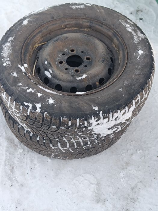 Шины диски зимнии без шипов.