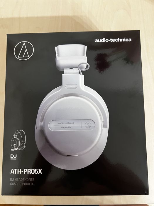 Casti Audio-Technica ATH-PRO5x White aproape noi