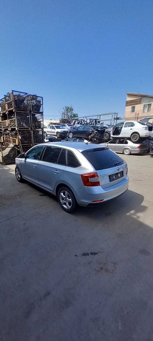 Skoda RAPID   1.6 tdi an 2015  Dezmembrez/Dezmembram